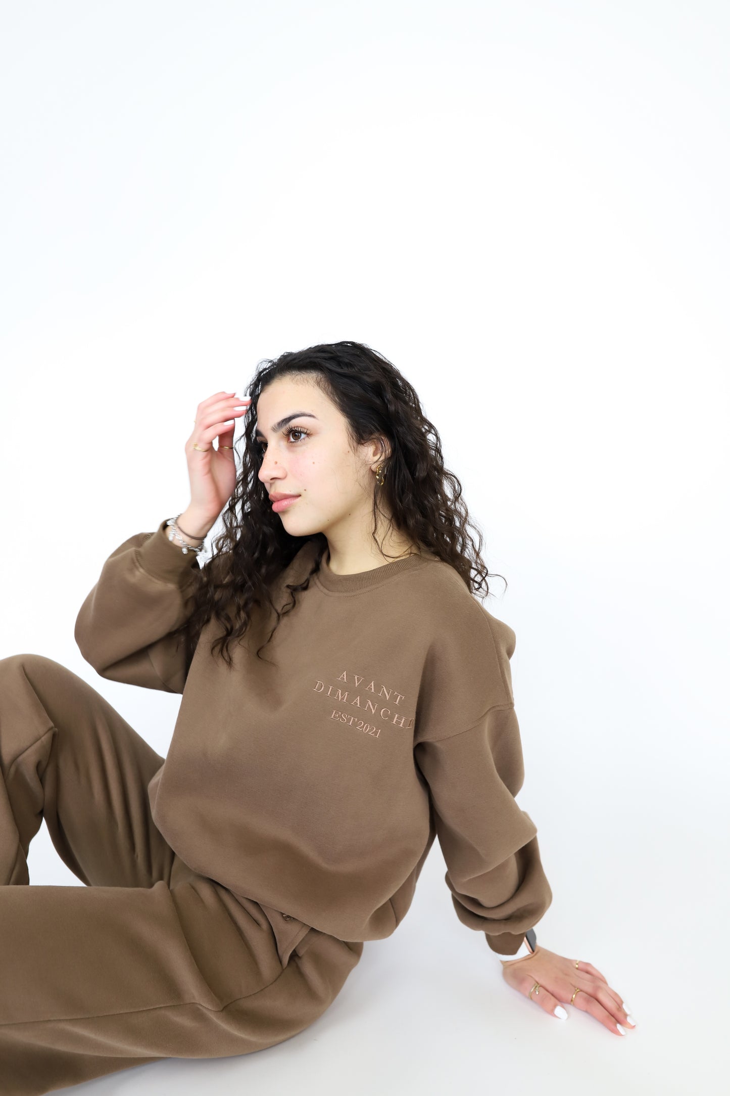 The Essential Crewneck - Chocolate Brown